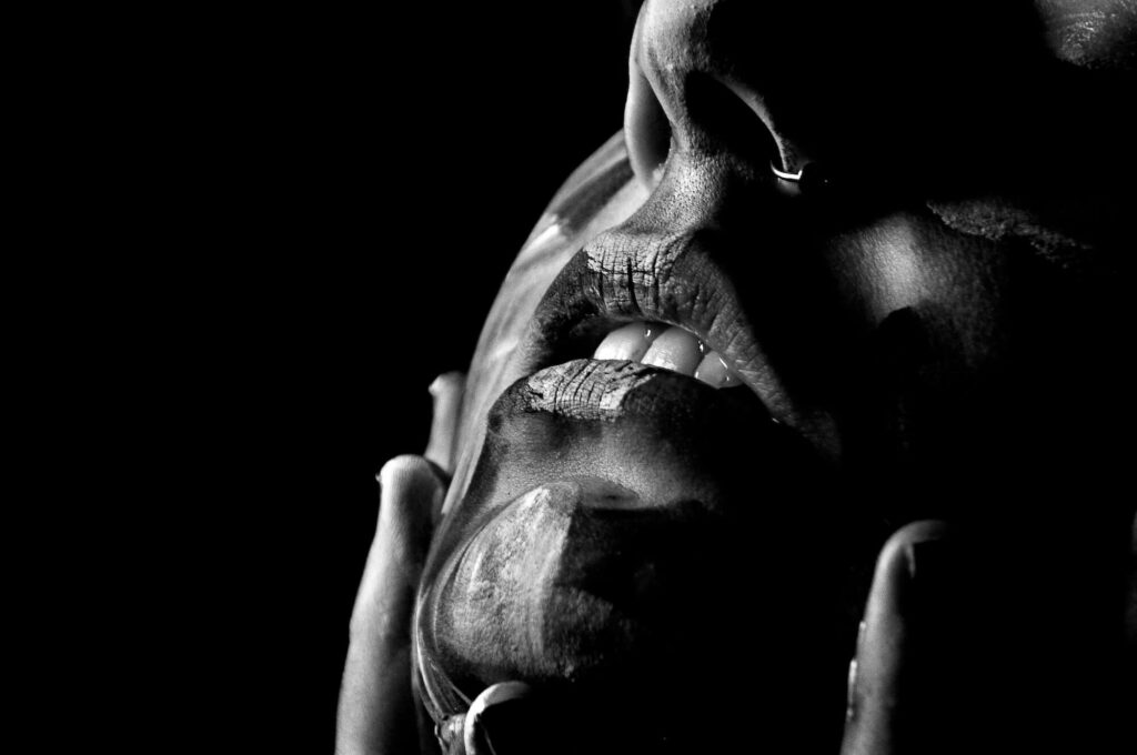 Bruxismo: síntomas, causas y tratamiento | Kynesia Menorca
